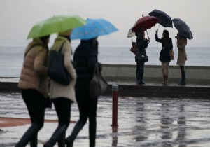 Meteoroloji'den Doğu Karadeniz ve Akdeniz için fırtına uyarısı