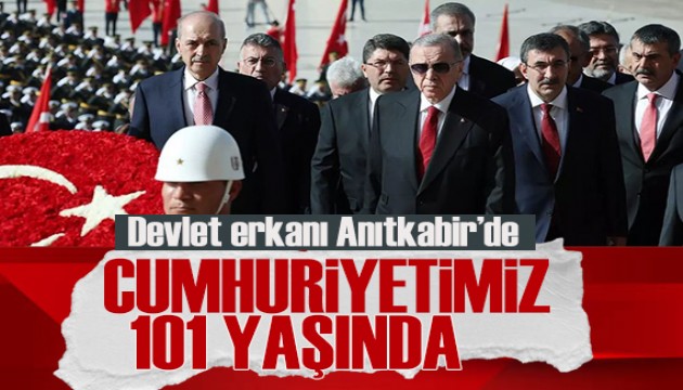 Cumhurbaşkanı Erdoğan ve devlet erkanı Anıtkabir'i ziyaret etti