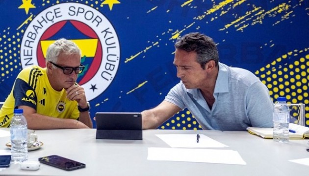 Ali Koç ve Jose Mourinho'nun transfer zirvesinden ilk fotoğraf