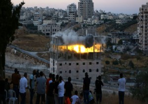 UNRWA: İsrail'in acımasız bombardımanı nedeniyle Gazze'de temiz suya erişim sınırlı