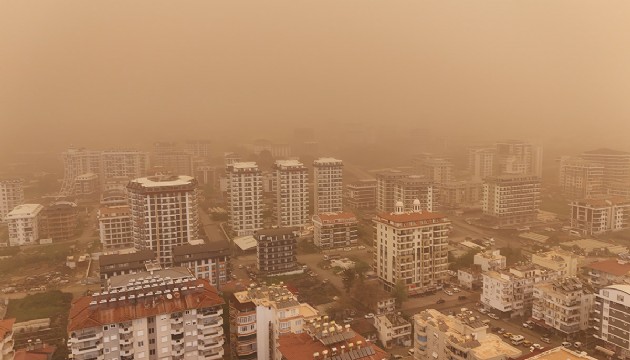 Alanya'da her yer turuncuya büründü