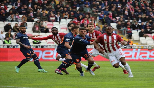 Sivasspor ile Başakşehir puanları paylaştı