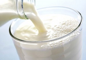 Günlük bir bardak süt içmek bağırsak kanseri riskini azaltıyor