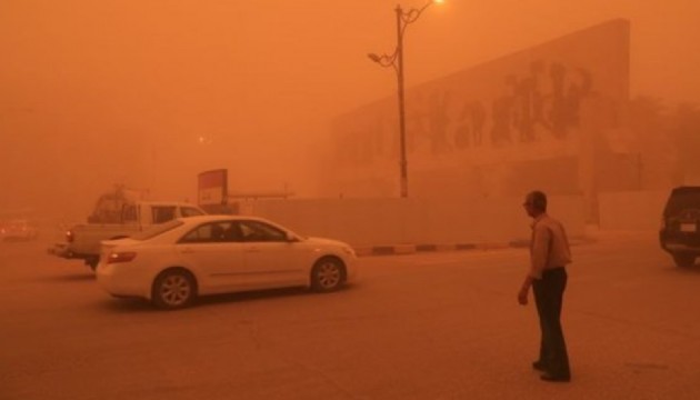 Şiddetli fırtınalar yaşamı olumsuz etkiledi
