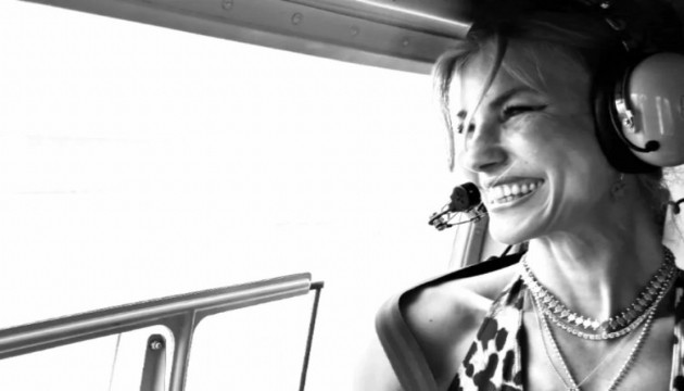 Çağla Şıkel, çocuklarıyla Bali'ye gitti!