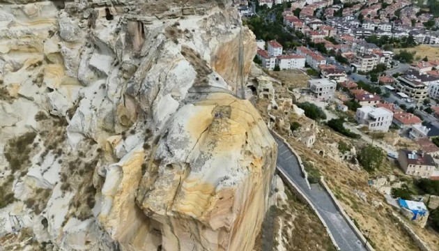 Peribacasından sonra Kadıkalesi de çöktü!