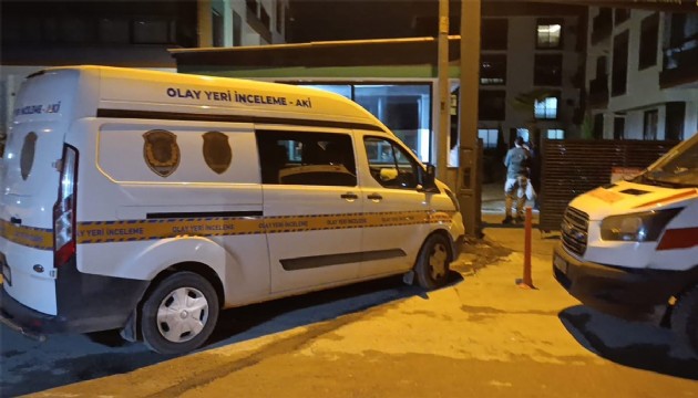 İzmir'de aile faciası! Bir evden 3 ceset çıktı