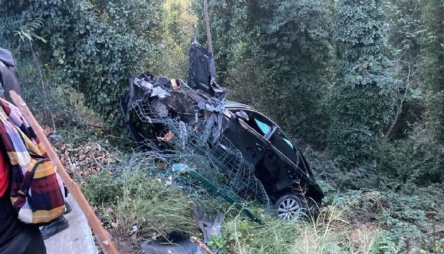 Sarıyer'de 17 yaşındaki ehliyetsiz sürücü kaza yaptı