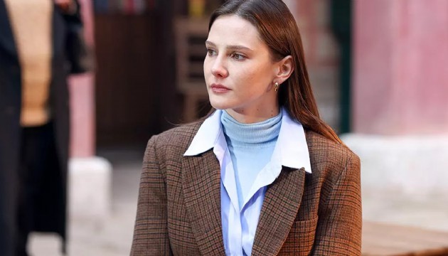 Alina Boz: Tiyatro yapan aç kalır