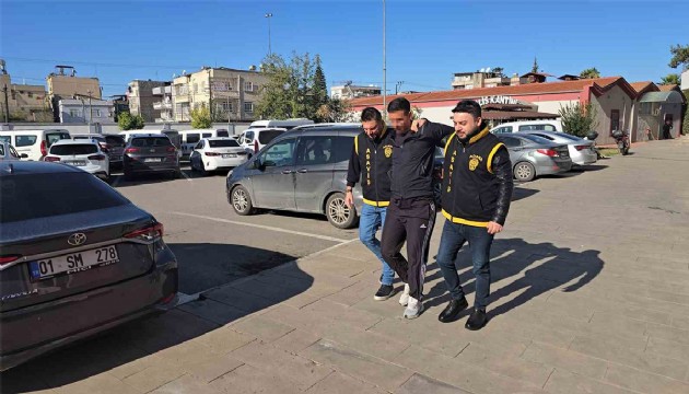 120 suç kaydı olan azılı hırsız banyoda yakalandı!