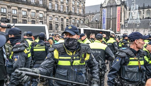 Yahudi okuluna saldırı!