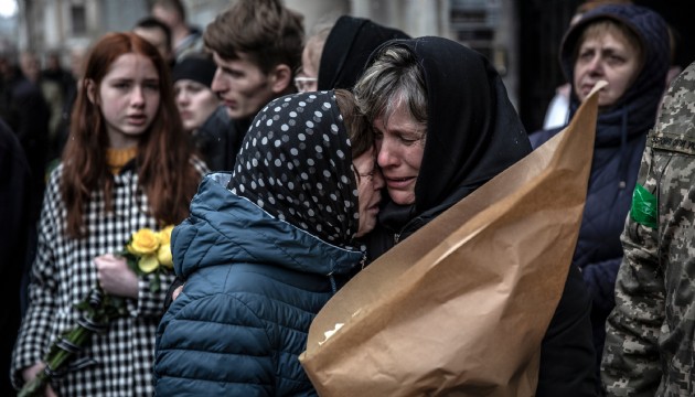 BAE'den Ukrayna'daki sivillere 14 ton insani yardım