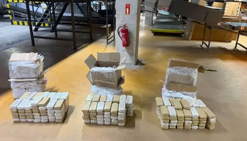 Ankara'da kargo paketlerinde 109 kilogram uyuşturucu ele geçirildi