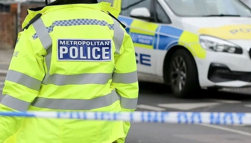Londra'da metro istasyonunda saldırı