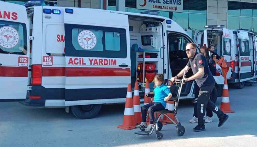 Samsun'da okulda yemek yiyen 11 öğrenci fenalaştı