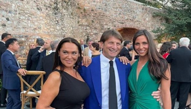 Hülya Avşar, kızı Zehra Çilingiroğlu'nun evlilik kararıyla ilgili konuştu