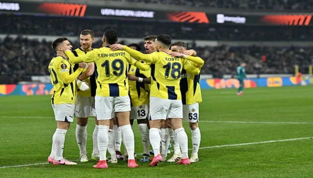 Fenerbahçe - Antalyaspor (İlk 11'ler)