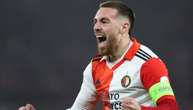 Orkun Kökçü Hollanda'da yılın futbolcusu seçildi