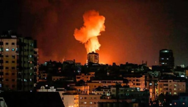 İsrail, Suriye'ye hava saldırısı düzenledi