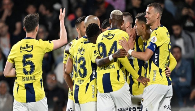 Fenerbahçe, Eyüpspor'u 2-1 ile geçti