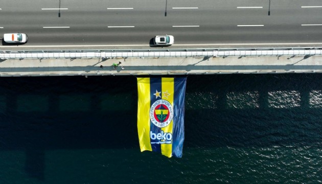 Avrupa Şampiyonu Fenerbahçe'nin bayrakları asıldı