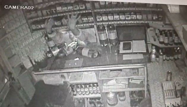 Sigara çalan 5 hırsız yakalandı