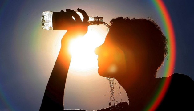 Aşırı sıcaklar sebebiyle çalışma saatlerine sınırlama getirildi