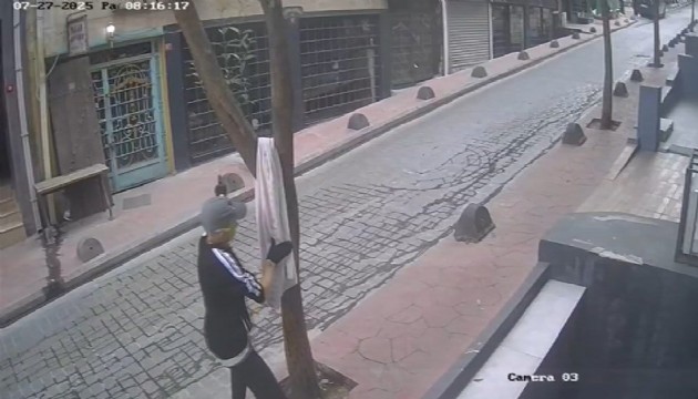 İş yerine ateş edip hamamda yakalandılar