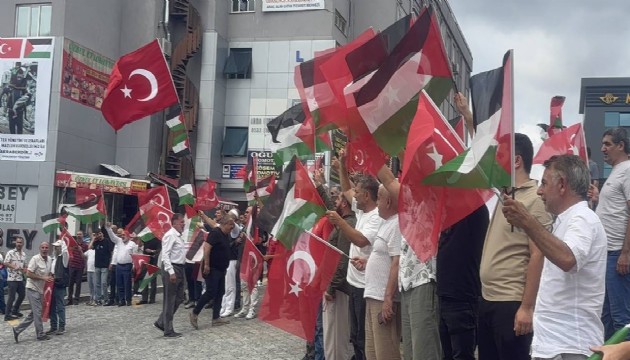 İstanbul'daki galericilerden İsrail protestosu