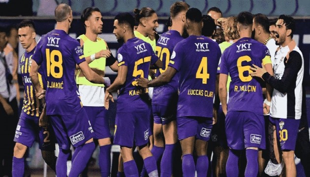 Eyüpspor, Alanyaspor'u 2-1 mağlup etti