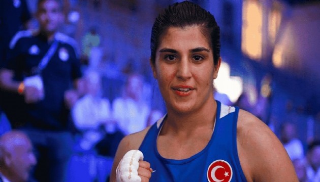 Busenaz Sürmeneli çeyrek finalde!