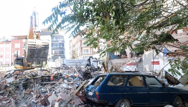 Sındırgı esnafına 'deprem kredisi' verilecek