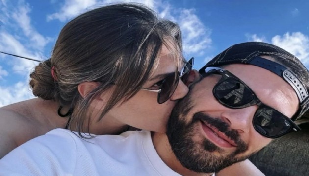 Aslı Enver'den romantik paylaşım!