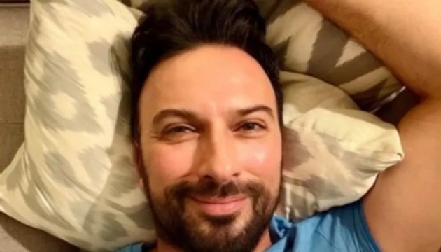 Tarkan'dan konser sonrası dinlenme pozu