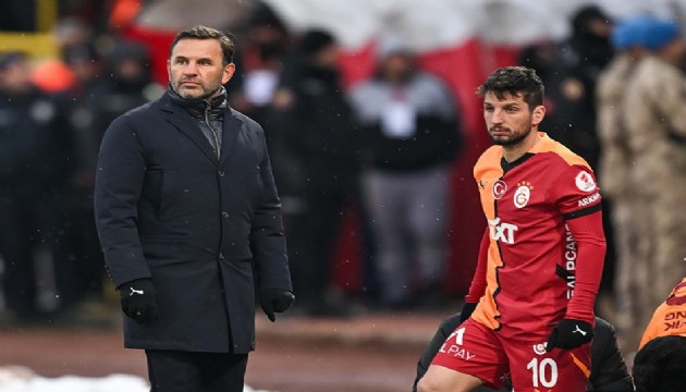 Okan Buruk yeni transferi basın toplantısında açıkladı