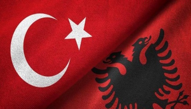 Arnavutluk'tan Türkiye'ye anlamlı destek