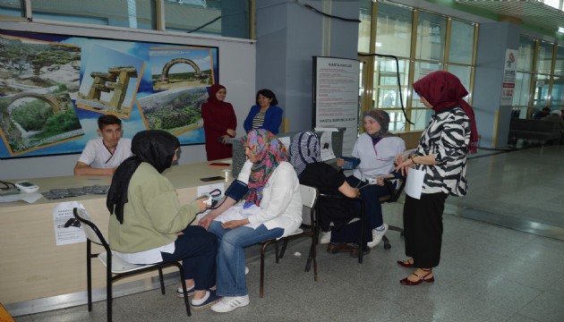 Adana'da hipertansiyon farkındalık  etkinliği