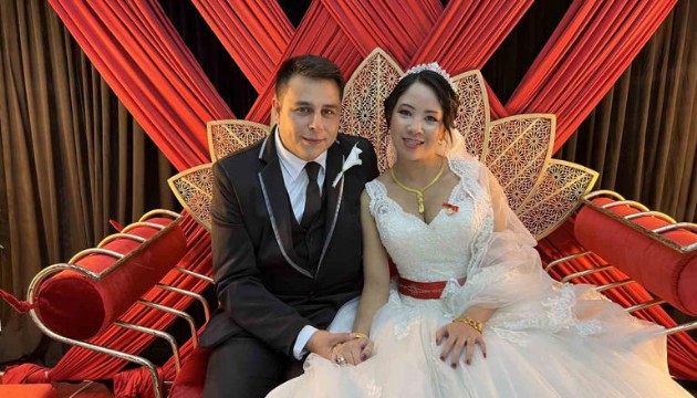 Aradığı aşkı Filipinler'de buldu!