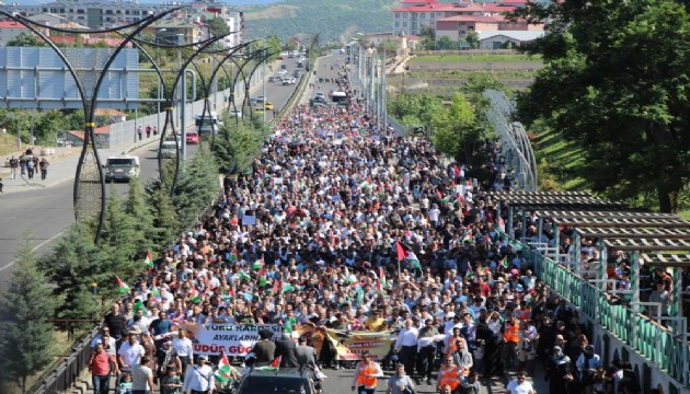 Bingöl'de yaklaşık 15 bin kişi Gazze için yürüdü