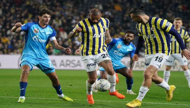 Fenerbahçe, Zenit ile 2-2 berabere kaldı