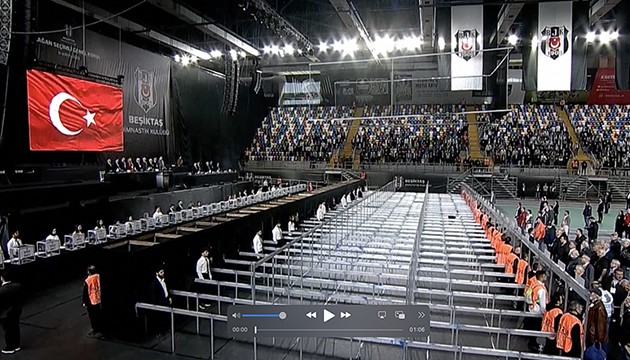 Beşiktaş'ta seçimli kongre başladı