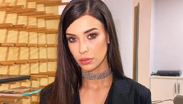 Devrim Özkan'dan ameliyat sonrası yeni imaj!