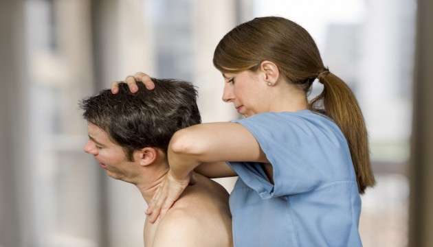 Boyun kütletmek felce yol açabiliyor!