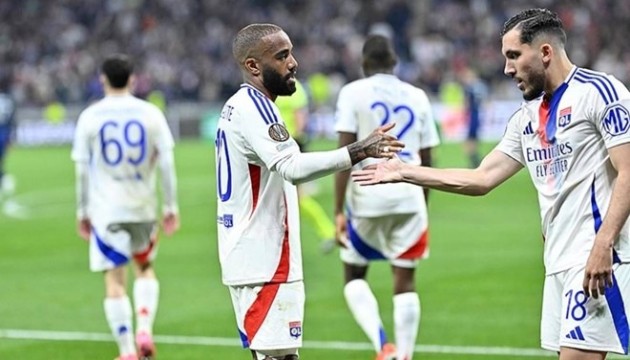 Fransız devi küme düşürüldü