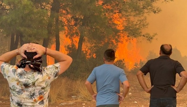 Yangın paylaşımlarına inceleme: 13 kişi hakkında işlem başlatıldı