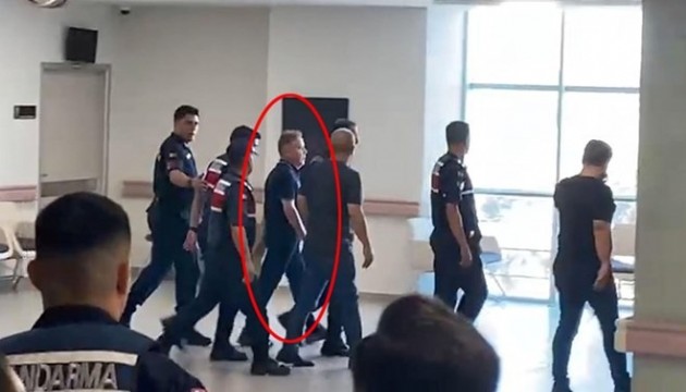 Muhittin Böcek hastaneye kaldırıldı