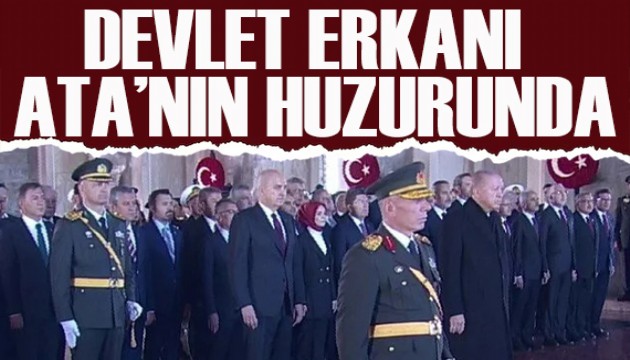 Devlet erkanı Ata'nın huzurunda