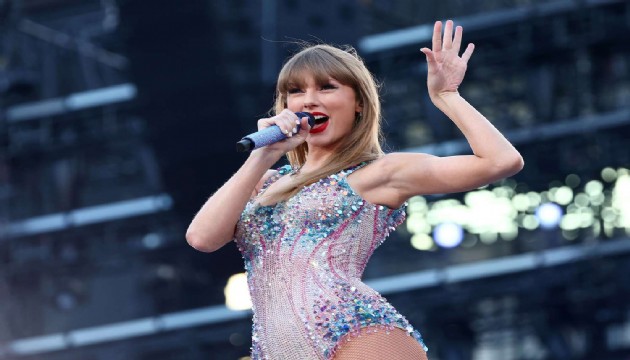 Taylor Swift, tarihi rekorunu kırdı!