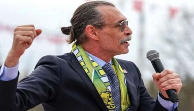 Erdal Beşikçioğlu'nun yeni hayatı! Sabah başkan, akşam aktör!