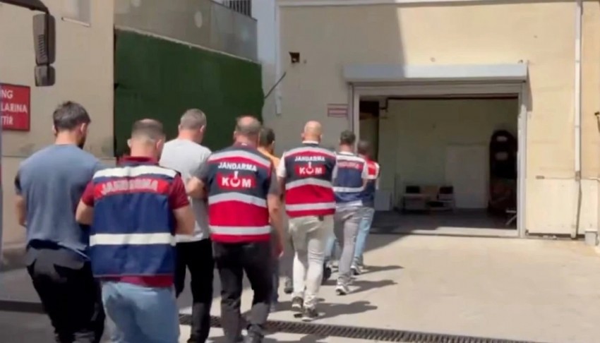 Narkotik operasyonu: 17 zehir taciri yakalandı